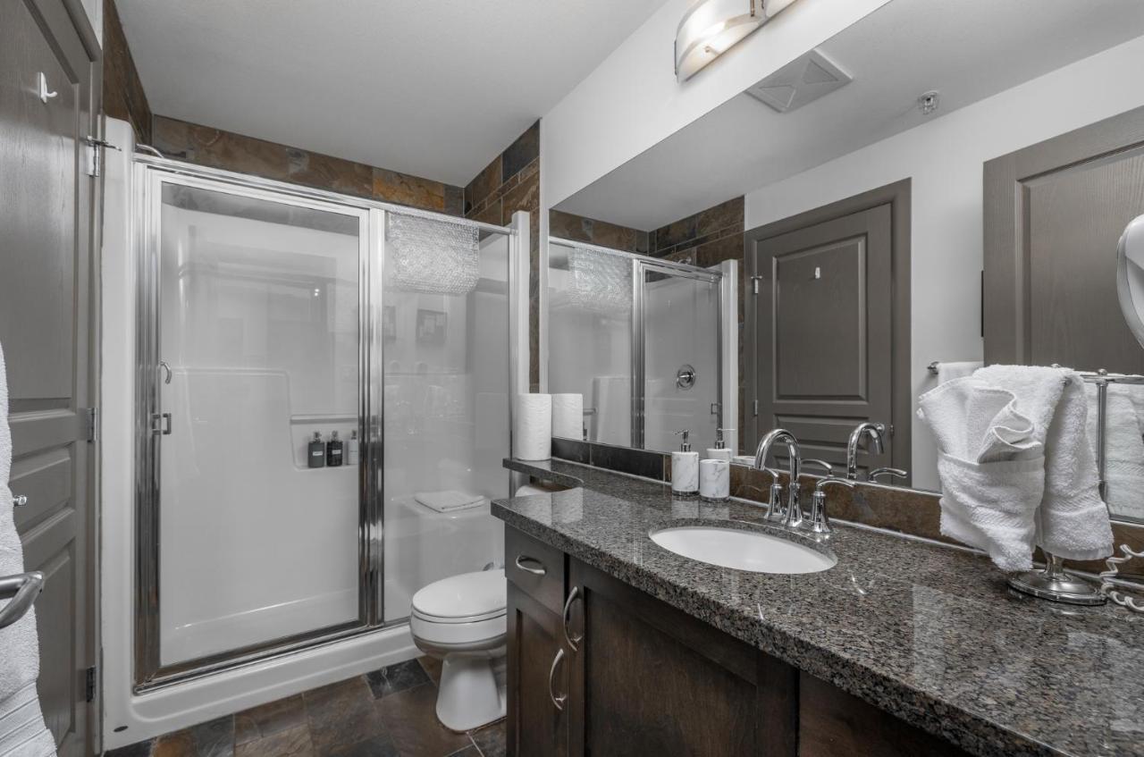 Upgraded Lakeside Resort Dream Vacation Home Kelowna Extérieur photo