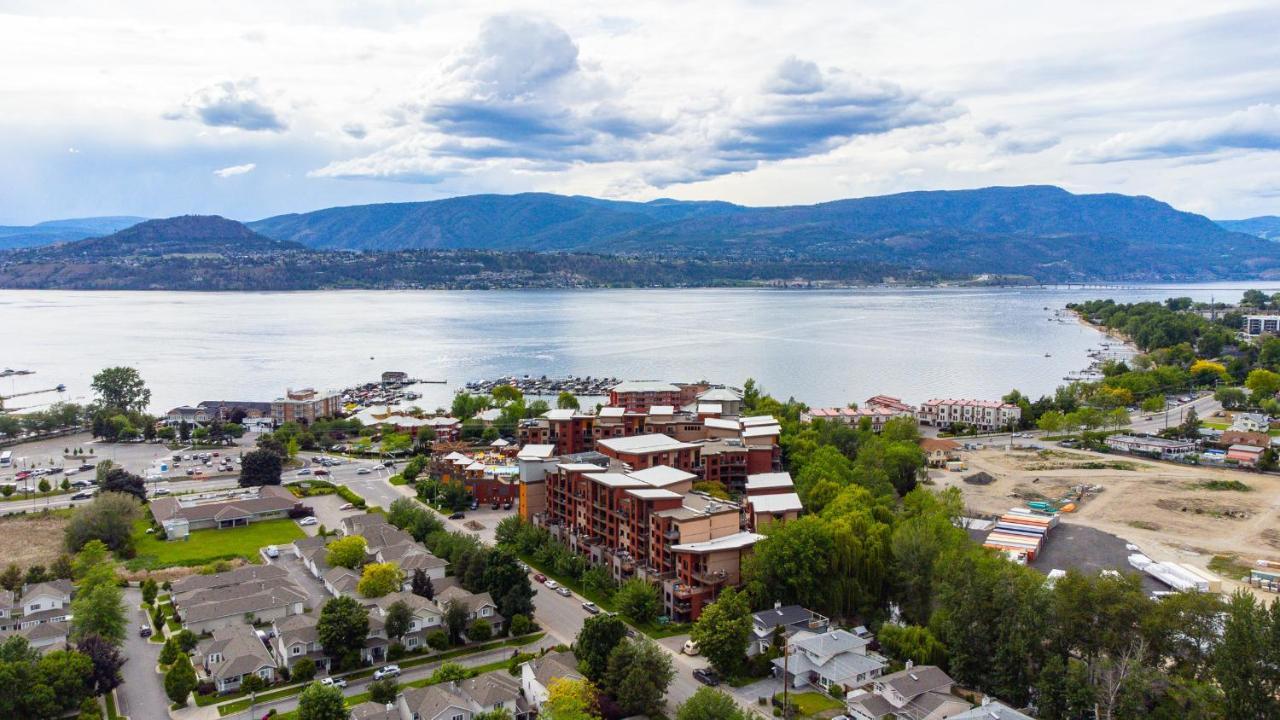 Upgraded Lakeside Resort Dream Vacation Home Kelowna Extérieur photo