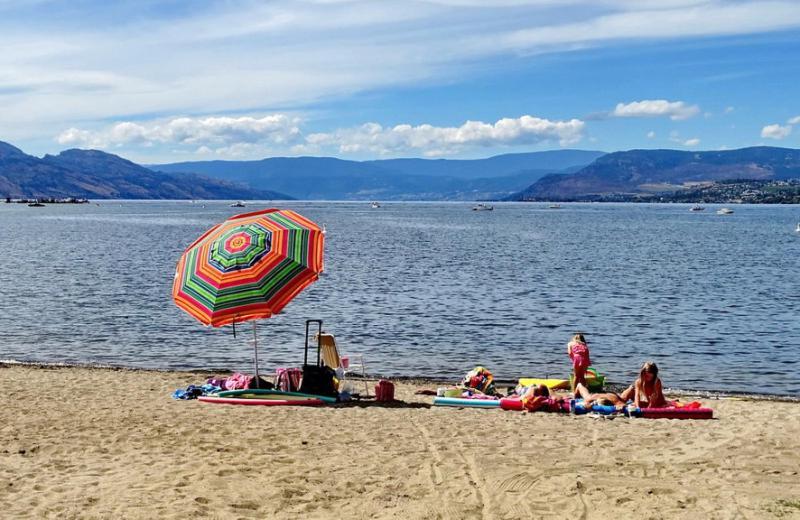 Upgraded Lakeside Resort Dream Vacation Home Kelowna Extérieur photo